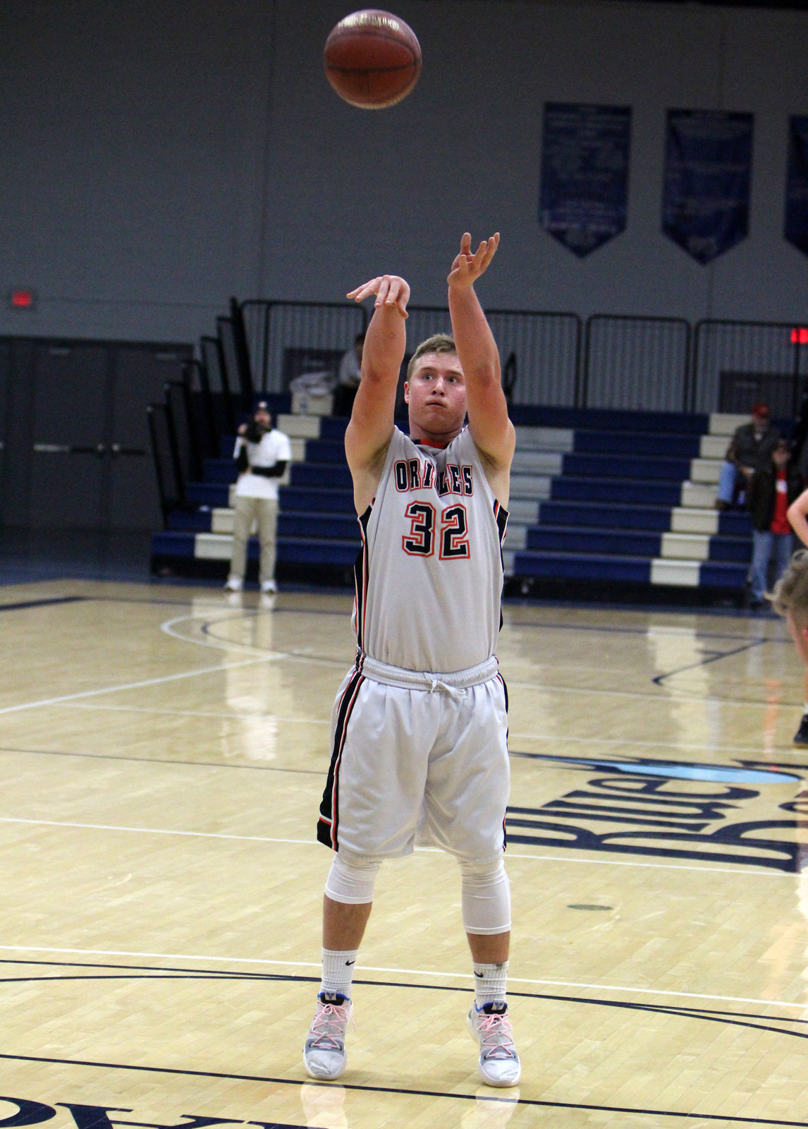 Bloomer boys basketball vs Stanley-Boyd at UW-Stout 12-1-18